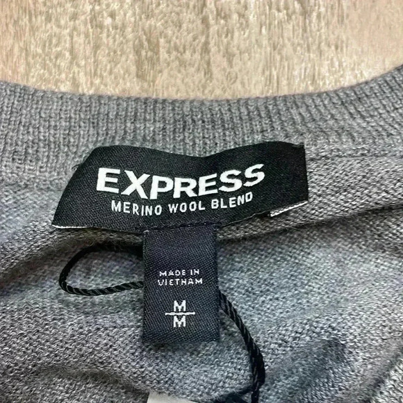 Express merino wool blend sweater, size Medium, NWT - Picture 6 of 6